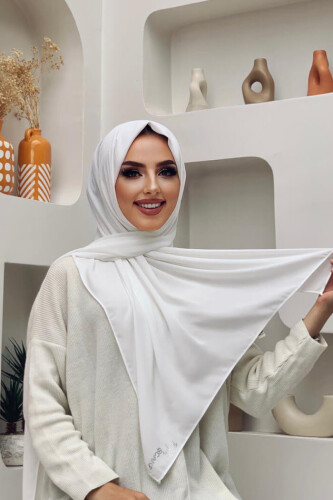 2025 Cwin Shawl Ecru - Bym Fashion