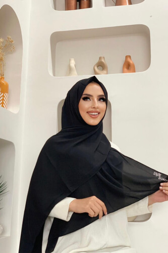 2025 كوين شال أسود - Bym Fashion