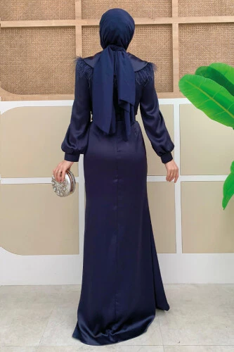 Tüylü Kuyruklu Kemer Aksesuarlı Saten Abiye Elbise 3869 Lacivert - Bym Fashion (1)