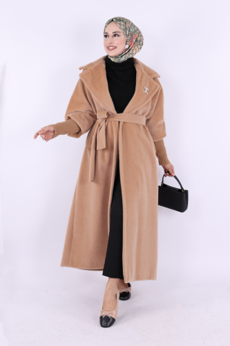 Bel Kuşaklı Yaka Taş Broş Detaylı Uzun Kaban 7923 Vizon - Bym Fashion (1)