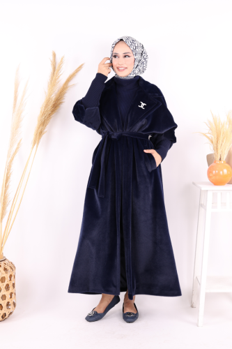 Bel Kuşaklı Yaka Taş Broş Detaylı Uzun Kaban 7923 Lacivert - Bym Fashion