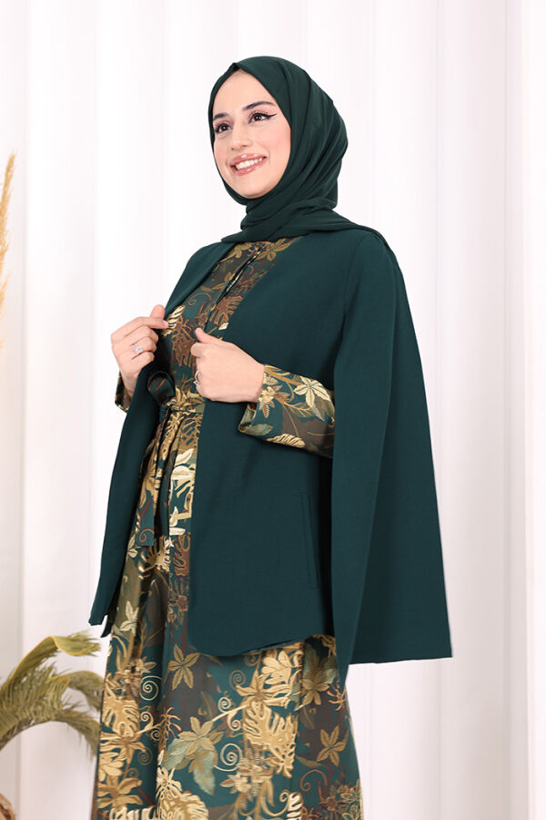 سترة مبطنة بشكل مستقيم بأكمام كيب 7666 زمرد - 9