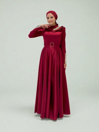 Fırfırlı Taş Detaylı Kemer Aksesuarlı Saten Abiye Elbise 1155 Bordo - Bym Fashion (1)
