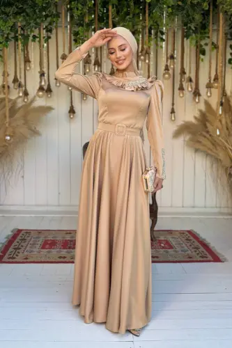 Fırfırlı Taş Detaylı Kemer Aksesuarlı Saten Abiye Elbise 1155 Taş - Bym Fashion (1)