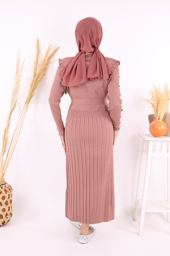 Kolları Metal Zımba Detay Omuz Kısımları Fırfırlı Yarım Boğaz Kendinden Şerit Görünümlü Triko Elbise 22204 Gül Kurusu - 8