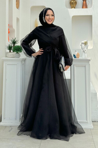 فستان سهرة بتفاصيل شريطية على الكتف وربطة خصر من التول 3964 أسود - Bym Fashion