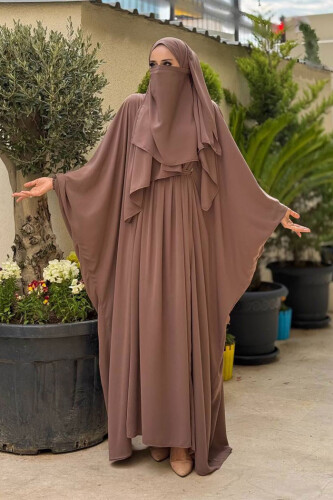 Yarasakol Belden Kuşaklı Peçeli, Şallı Elbise 6038 Vizon - Bym Fashion